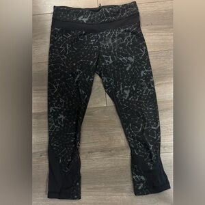 lululemon athletica Black and Gray Patterned Leggings
